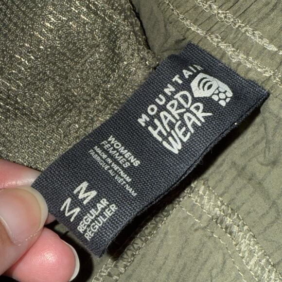 Mountain Hardware Women’s Coveland Short Green Size Medium - Picture 3 of 4